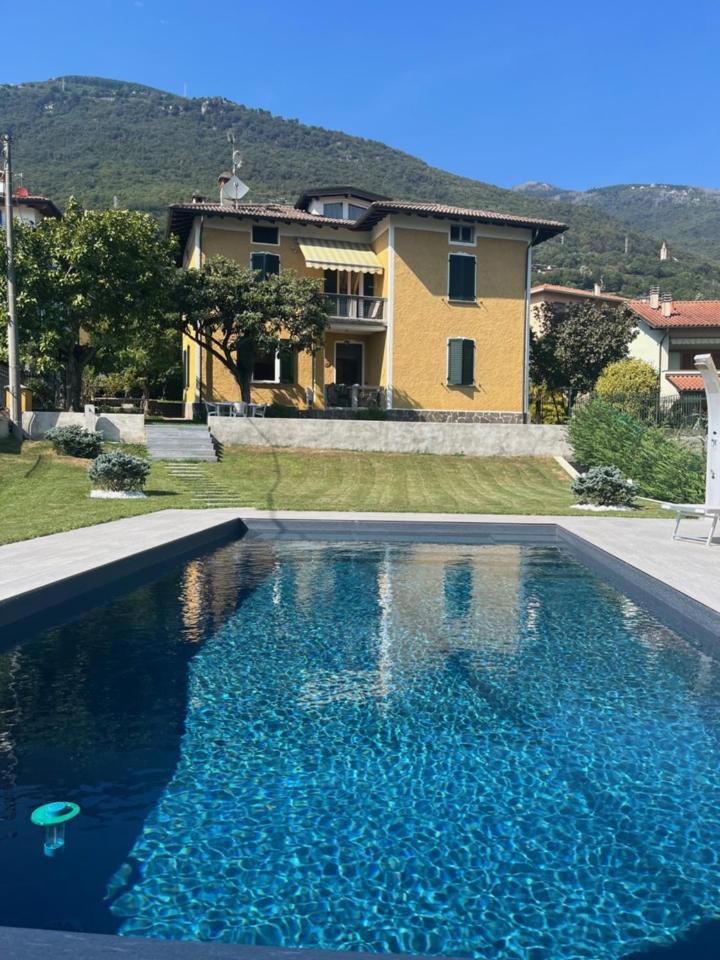 Casa Gialla Gera Lario Zewnętrze zdjęcie