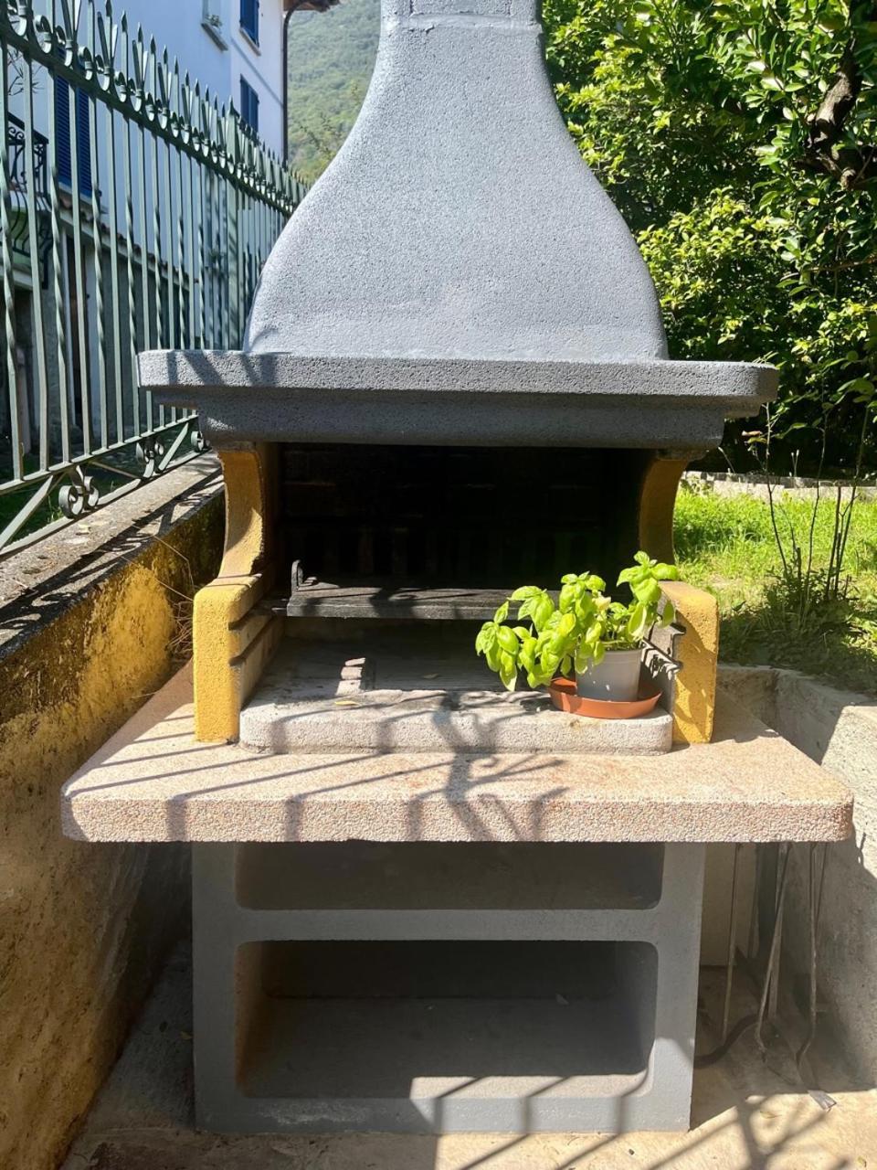 Casa Gialla Gera Lario Zewnętrze zdjęcie